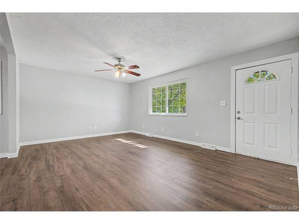 875 Memphis, Aurora, CO 80011