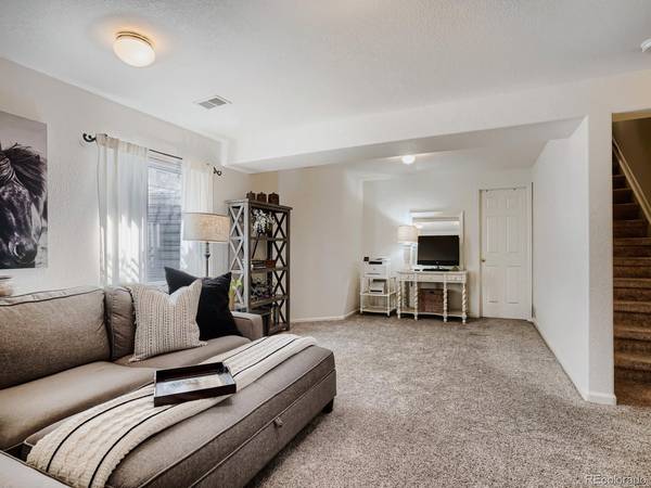 36 Woodland, Highlands Ranch, CO 80126