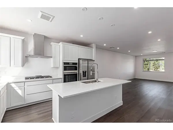 75 Ascent, Englewood, CO 80112