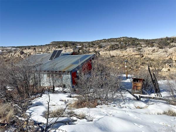 1719 35 1/10,  De Beque,  CO 81630