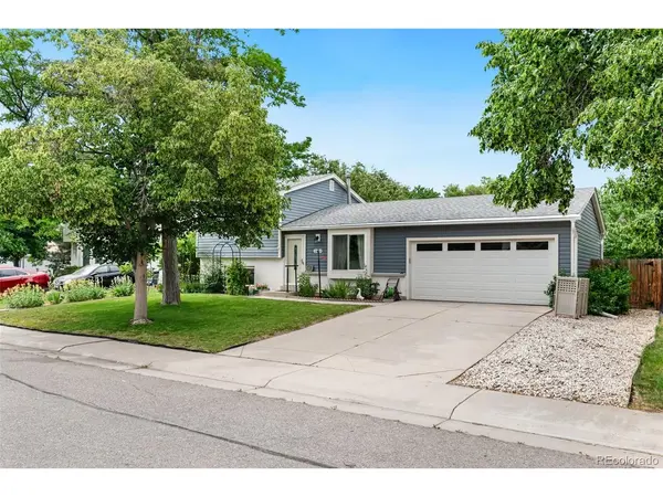11413 E Ellsworth, Aurora, CO 80010