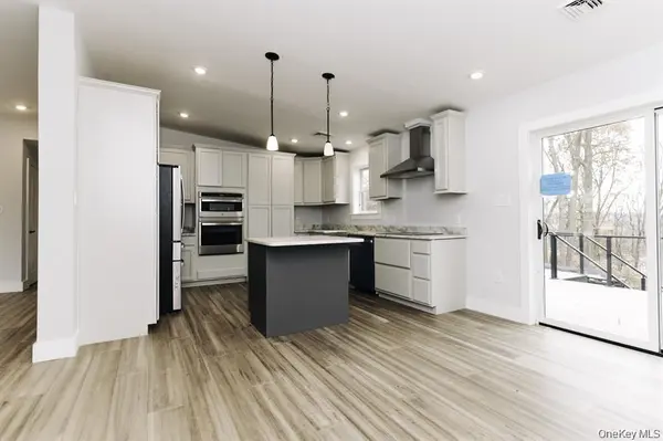 42 Sands AVE, Milton, NY 12547
