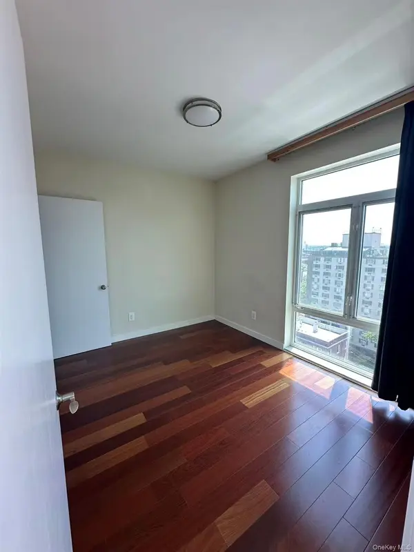 14238 37th AVE #13D, Flushing, NY 11354