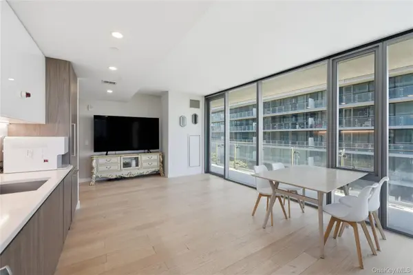 131-01 40th RD #11A, Flushing, NY 11354