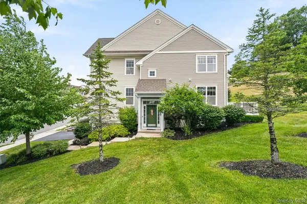 2608 Hawthorn WAY, New Windsor, NY 12553