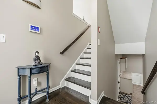 2608 Hawthorn WAY, New Windsor, NY 12553