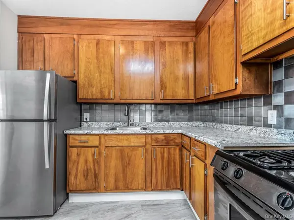 290 W 232nd ST #21C, Bronx, NY 10463