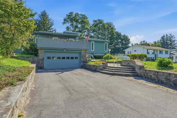 46 Kevin HTS, Poughkeepsie, NY 12603