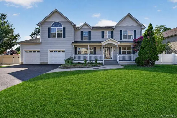 296 Westchester AVE, West Babylon, NY 11704