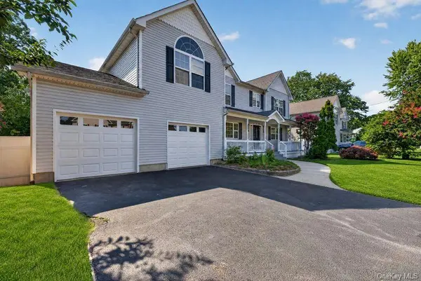 296 Westchester AVE, West Babylon, NY 11704