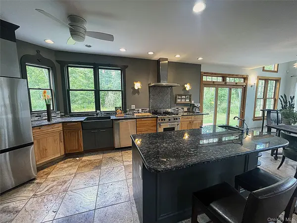 55 Interlochen Pkwy, Monroe, NY 10950