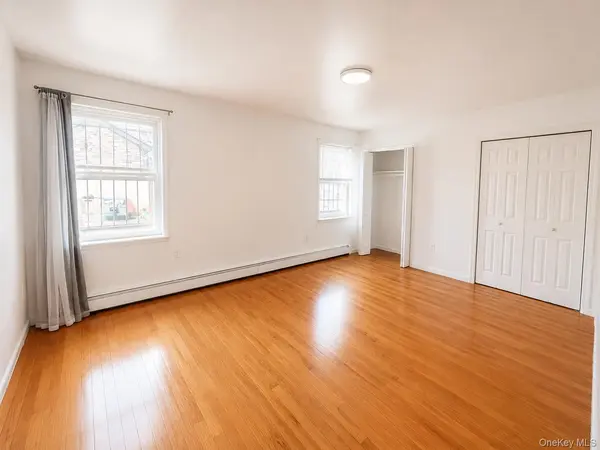 43-68 160th ST, Flushing, NY 11358