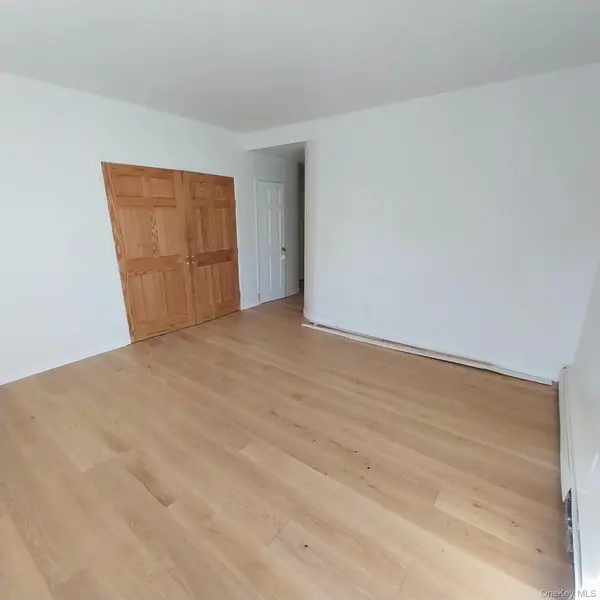 884 NASSAU #B, Uniondale, NY 11553