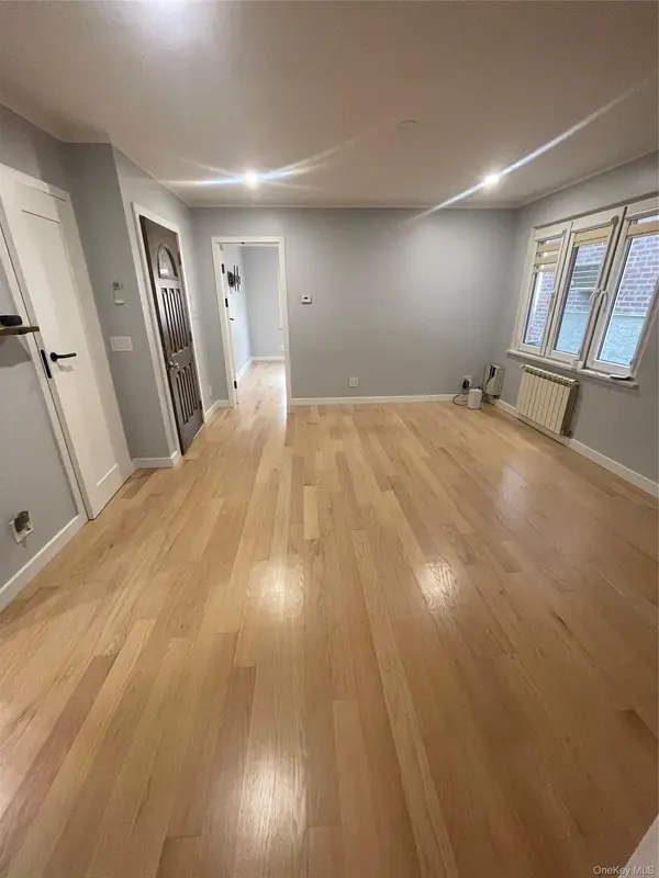 6160 56th ST #1, Maspeth, NY 11378