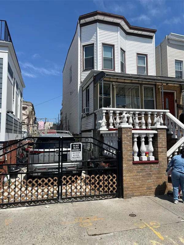 10309 32nd AVE, East Elmhurst, NY 11369