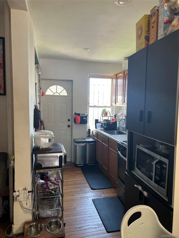 10309 32nd AVE, East Elmhurst, NY 11369