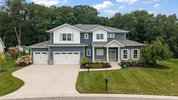 326 W Houghton DR, Valparaiso, IN 46385