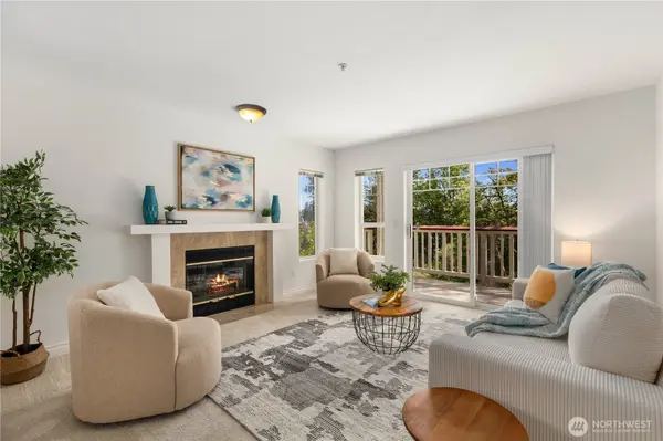 18501 SE NEWPORT WAY #H235, Issaquah, WA 98027
