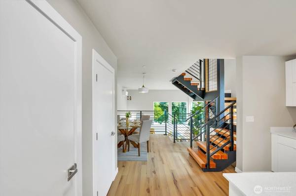 2535 S I ST #E, Tacoma, WA 98405
