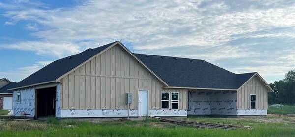 4600 Red Bird RD, Shawnee, OK 74804