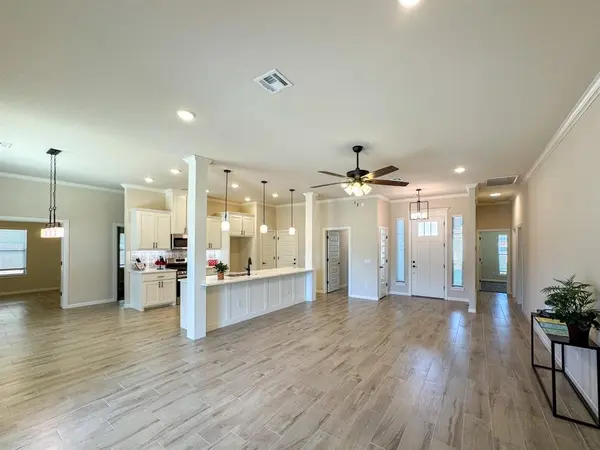2904 Summit Hollow CIR, Norman, OK 73071