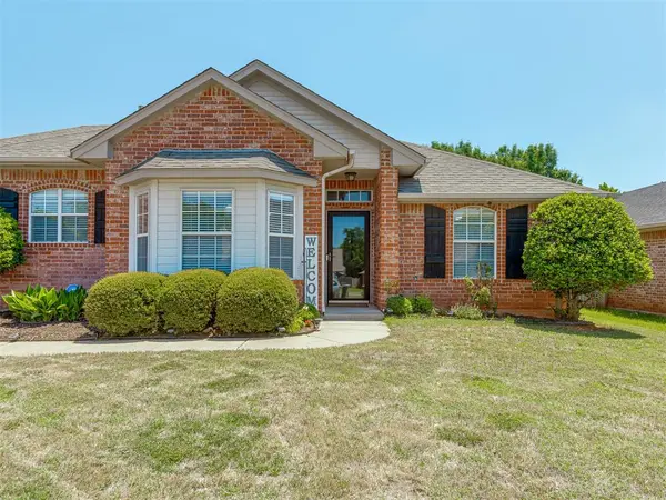 700 Taber LN, Edmond, OK 73003