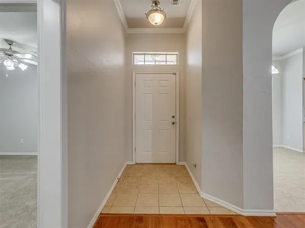 700 Taber LN, Edmond, OK 73003