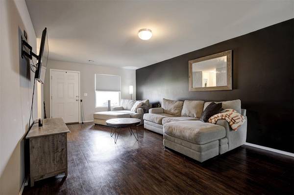 21186 Winding Brook, Harrah, OK 73045