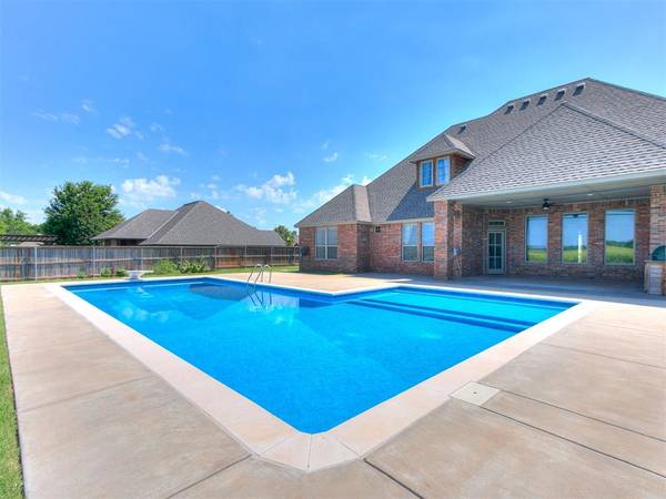 31877 Boomer AVE, Norman, OK 73072