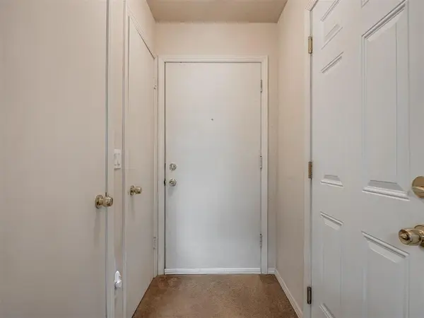 223 W 5th ST, Edmond, OK 73003