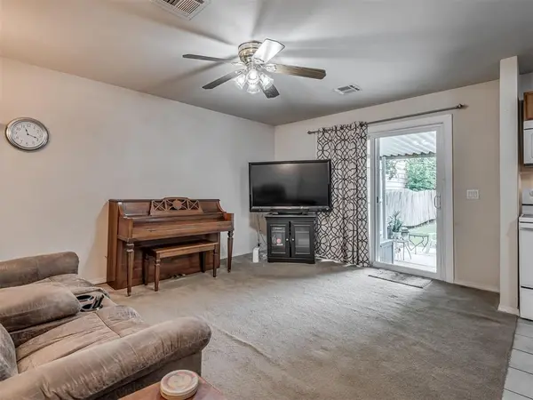 223 W 5th ST, Edmond, OK 73003