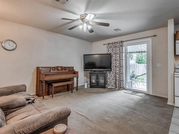 223 W 5th ST, Edmond, OK 73003
