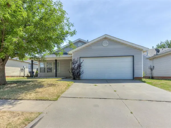 920 Periwinkle DR, Yukon, OK 73099