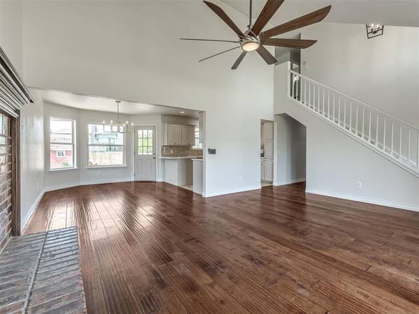 2705 E Hills DR, Oklahoma City, OK 73160