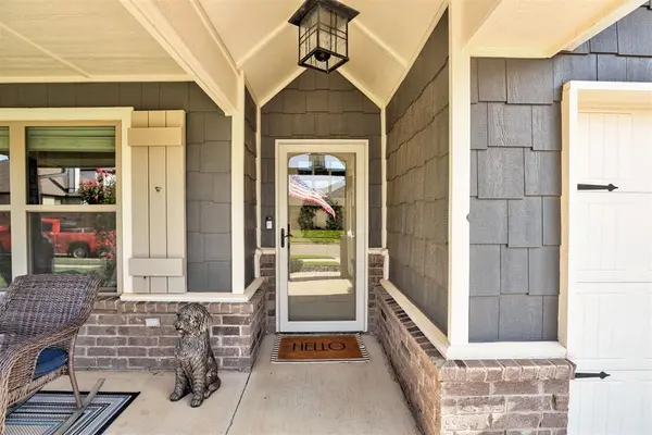12821 SW 6th ST, Yukon, OK 73099