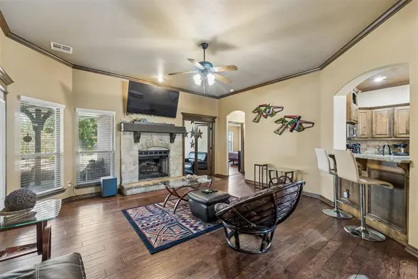 523 Woods WAY, Moore, OK 73160