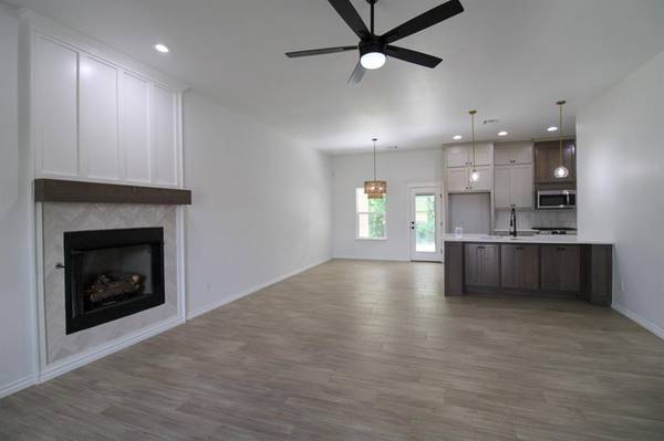 130 Mountain Laurel WAY, Noble, OK 73068