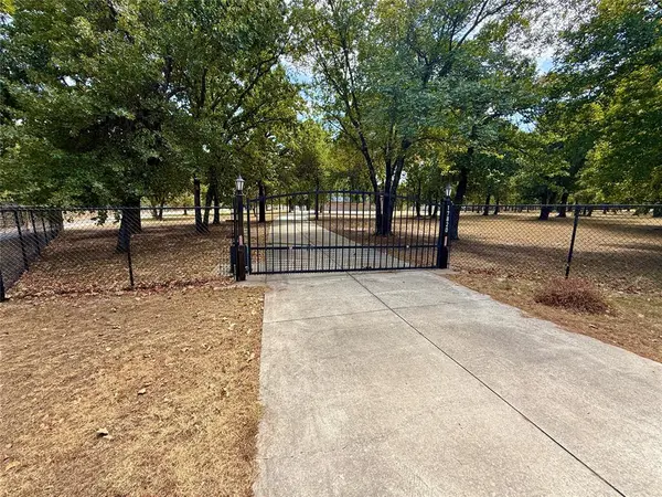17820 SE 104th ST, Newalla, OK 74857