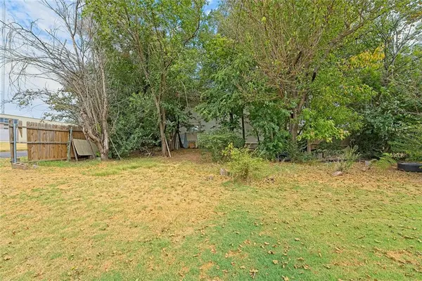 1300 SE 38th ST, Oklahoma City, OK 73129