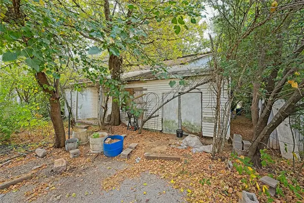 1300 SE 38th ST, Oklahoma City, OK 73129