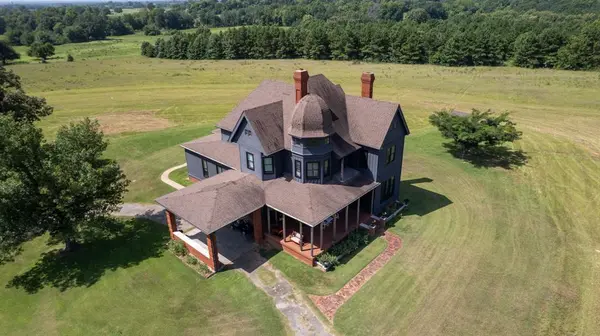 1253 N 4255 RD, Hugo, OK 74743