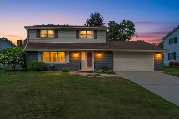 506 PINE TER, Green Bay, WI 54303-2304