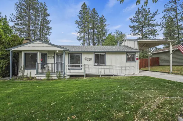 10907 E 17TH St, Spokane, WA 99206