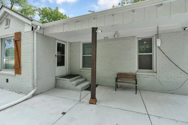 1514 Matlock Dr, Wichita, KS 67208
