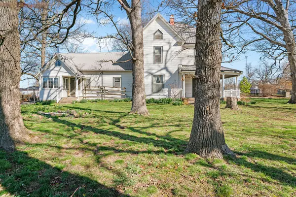 801 Linzee Boulevard, Pierce City, MO 65723