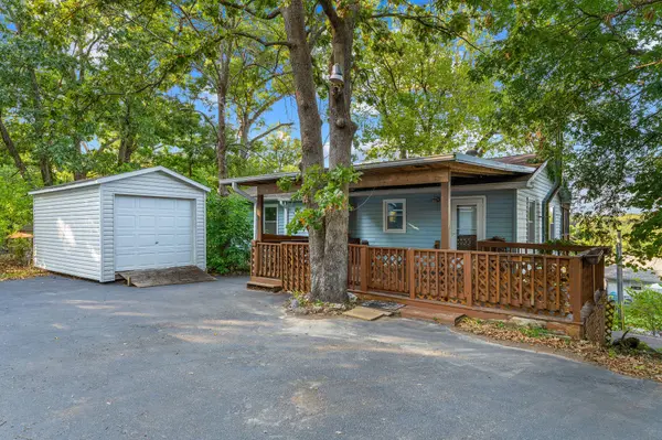 100 Cherokee DR, Kimberling City, MO 65686