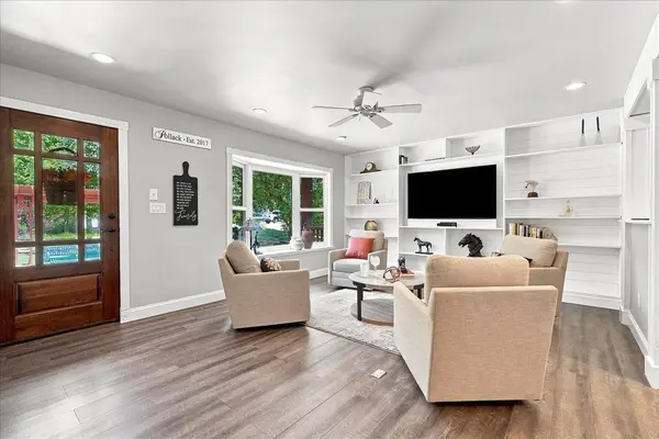 213 Cox Ridge CT, Trvelers Rest, SC 29690