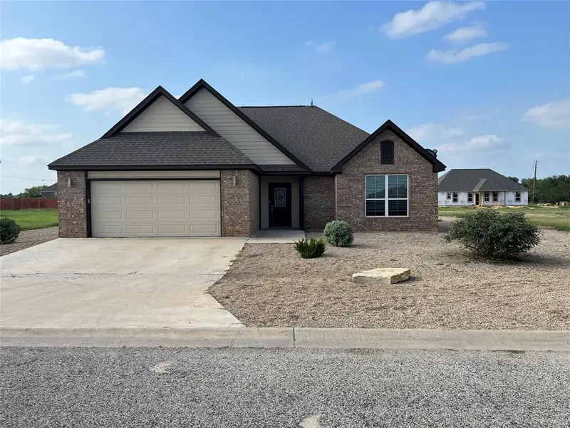 1067 County Road 327A, Glen Rose, TX 76043