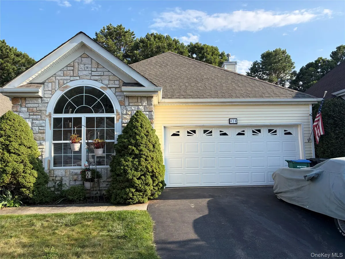 428 Leisure DR, Ridge, NY 11961