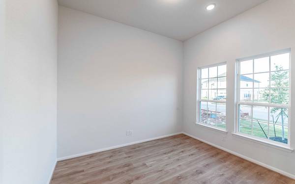 332 Hollister DR, Liberty Hill, TX 78642